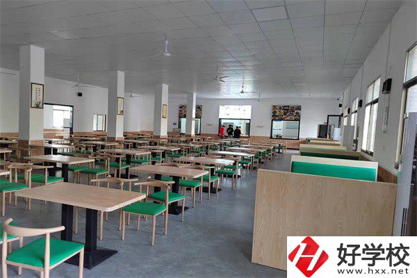 益陽哪些中職學校開設音樂相關專業？學費貴不貴？