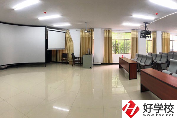 湖南省岳陽縣職業中專學校好不好？有哪些辦學特色？