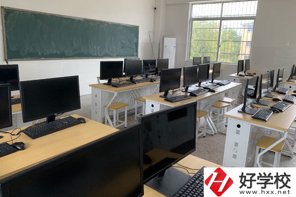 岳陽市君山區有哪些中專？可以學什么專業？