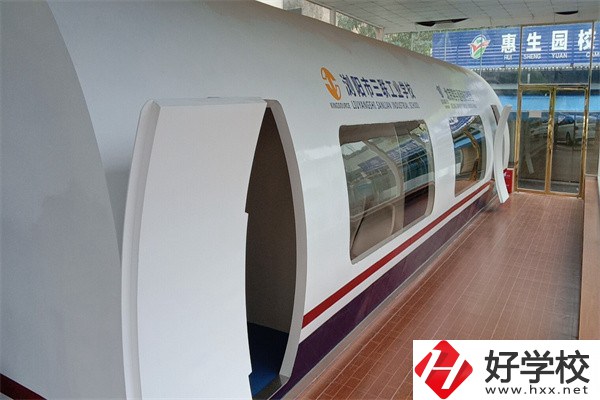 長沙市三聯科技中等職業學校新校區怎么樣？就業難嗎？