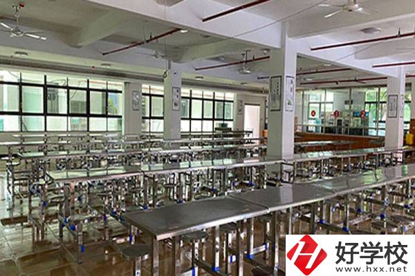 新化縣湘印中等職業學校食堂