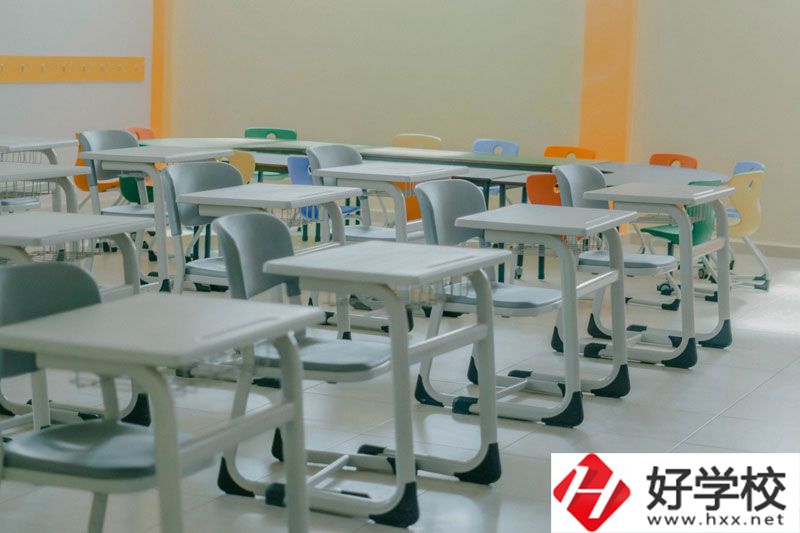 湘潭第一職業中專師資力量如何？學費多少？