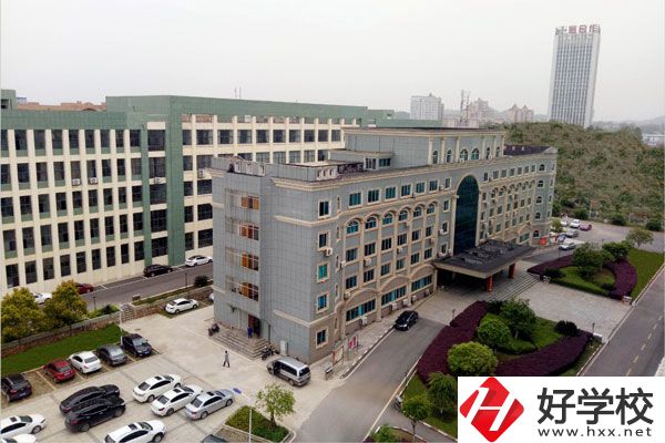 婁底技師學院怎么樣？有哪些專業？