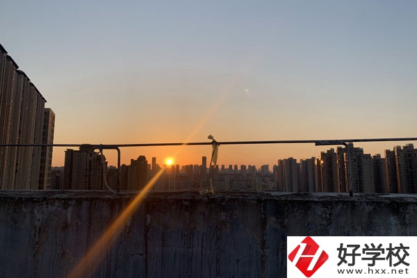 邵陽市洞口縣有學畜禽生產的中職學校嗎？