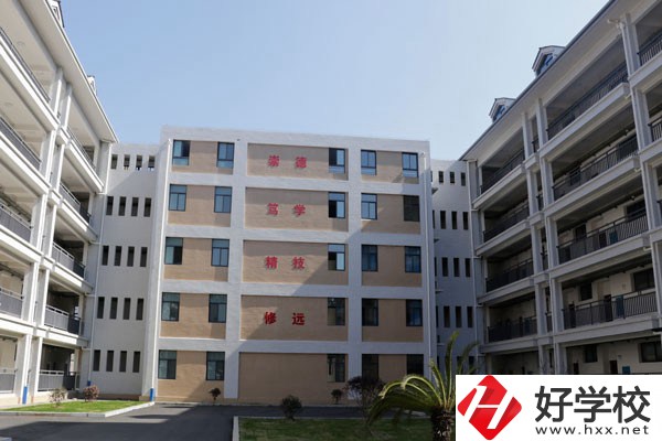 保靖縣中等職業技術學校教學樓