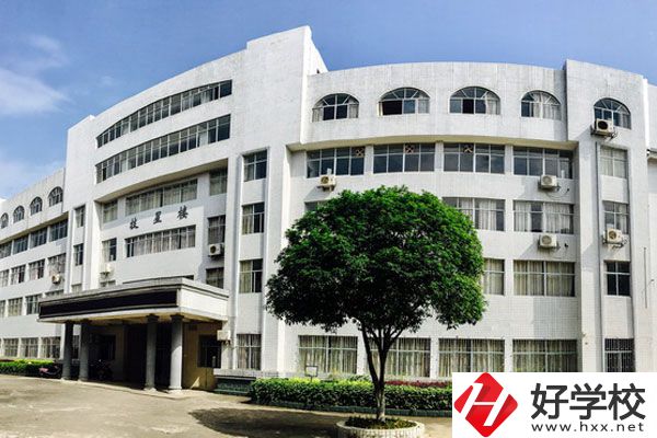 漣源工貿職業中專學校有什么熱門專業？學什么有前途？