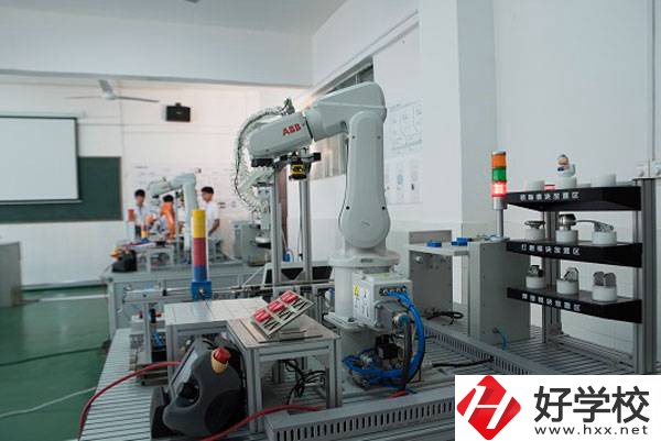 寧遠縣職業中專學校怎么樣？有哪些熱門專業？