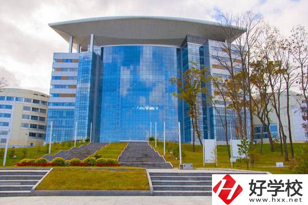 長沙哪些職校有直播電商服務專業？提供就業機會嗎？