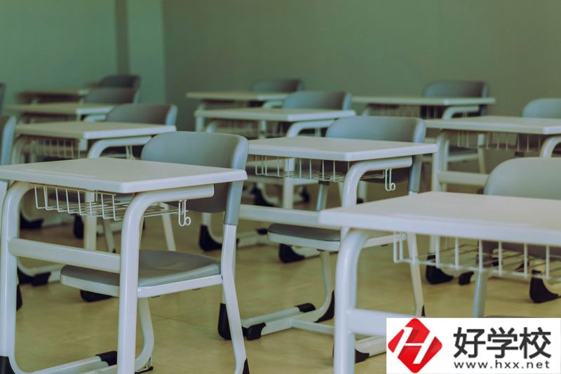 懷化啟航衛校是中專嗎？學校怎么樣？
