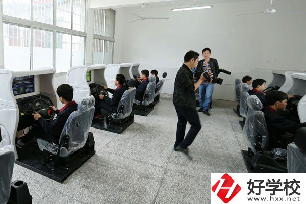 張家界協力技工學校實訓室