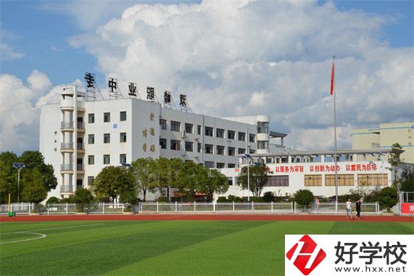 婁底重點中專有哪些？好進嗎？