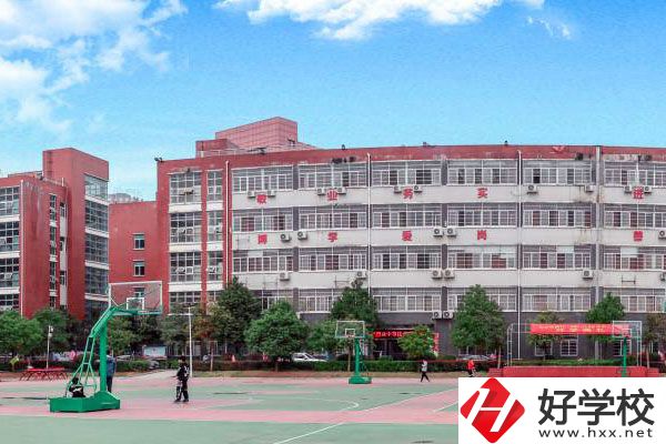 長沙中部鐵路航空學校的報名流程和要求是什么？