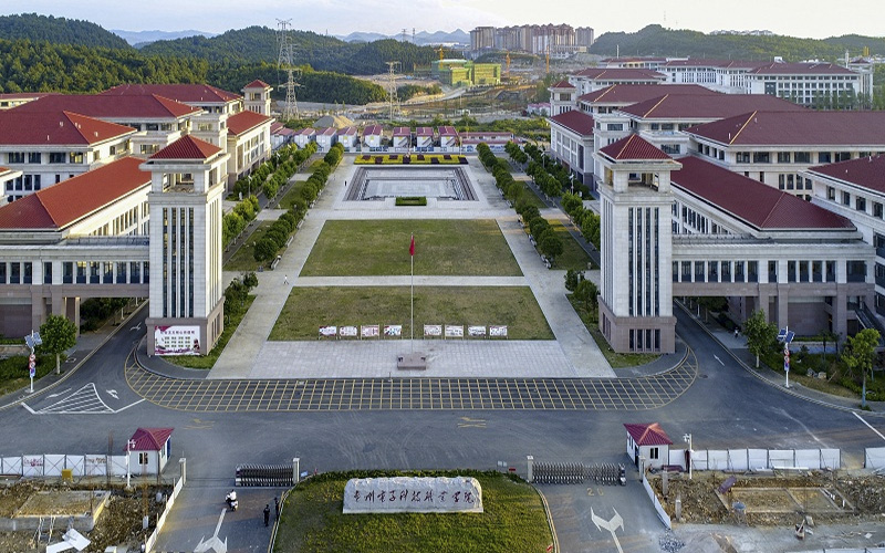 2024年樂山市醫藥科技學校有哪些專業